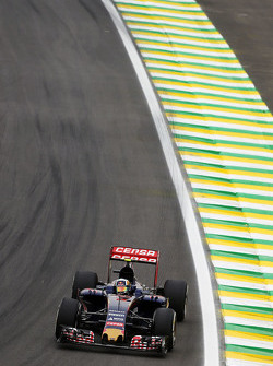 Carlos Sainz Jr, Scuderia Toro Rosso STR10