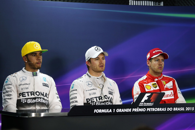 Lewis Hamilton, Mercedes AMG F1 com Nico Rosberg, Mercedes AMG F1 e Sebastian Vettel, Ferrari