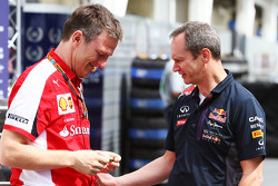James Allison, Ferrari, Technischer Direktor Chassis, mit Paul Monaghan, Red Bull Racing, Chefingeni