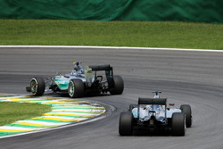 Nico Rosberg, Mercedes AMG F1 W06 leads team mate Lewis Hamilton, Mercedes AMG F1 W06