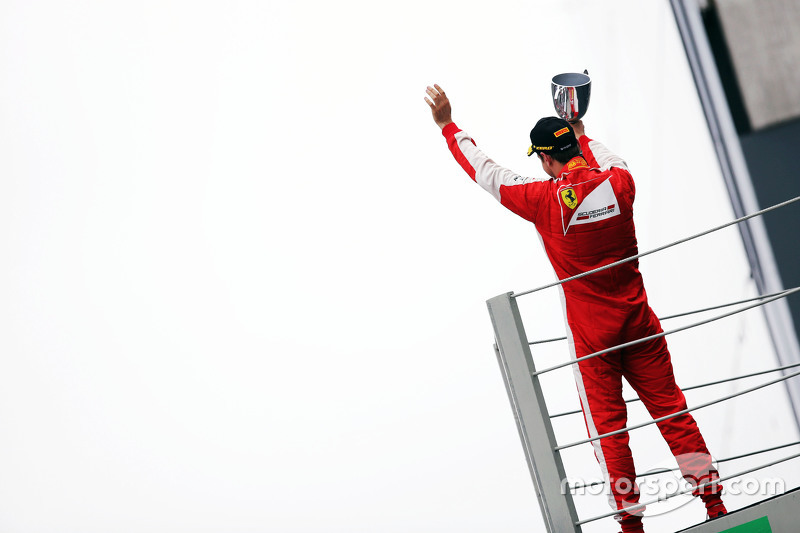 F1 - Sebastian Vettel, Ferrari fête sa troisième place sur le podium