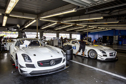 DragonSpeed车队梅赛德斯AMG SLS GT3
