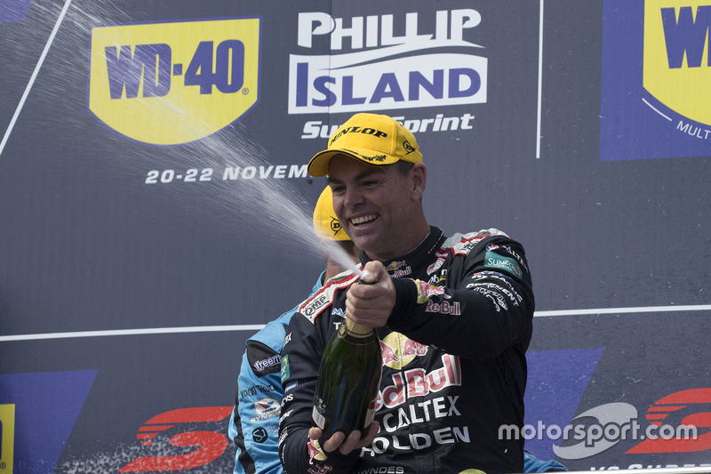 Podium: winner Craig Lowndes, Triple Eight Race Engineering Holden celebrates his victory with champ