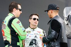 Kyle Busch, Joe Gibbs Racing Toyota, Jeff Gordon, Hendrick Motorsports Chevrolet and Lewis Hamilton, Mercedes AMG F1 Team