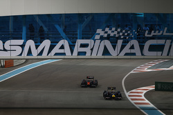Pierre Gasly, DAMS and Stoffel Vandoorne, ART Grand Prix