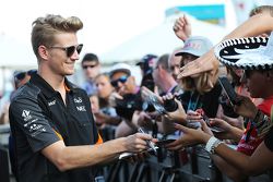 Nico Hulkenberg, Sahara Force India F1 con fans