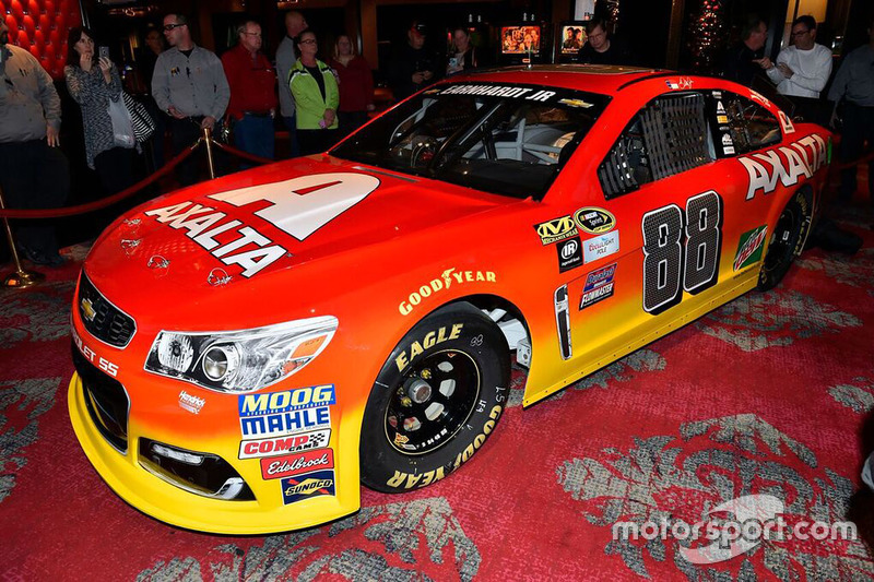 New Dale Earnhardt Jr., Hendrick Motorsports Chevrolet Axalta paint scheme