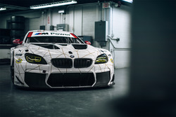 BMW M6 GTLM im Jubiläumsdesign für 100 Jahre BMW