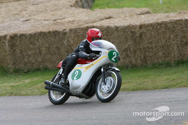 Luigi Taveri, 1961 Honda RC163