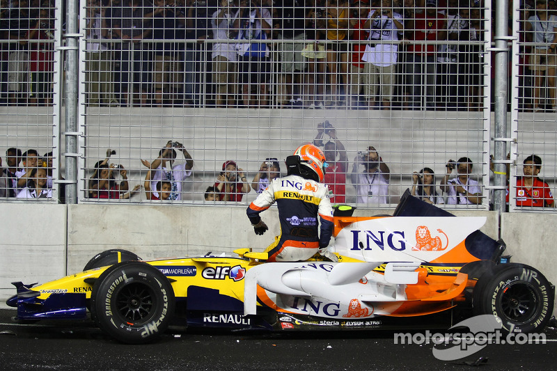 Choque de Nelson A. Piquet, Renault F1 Team