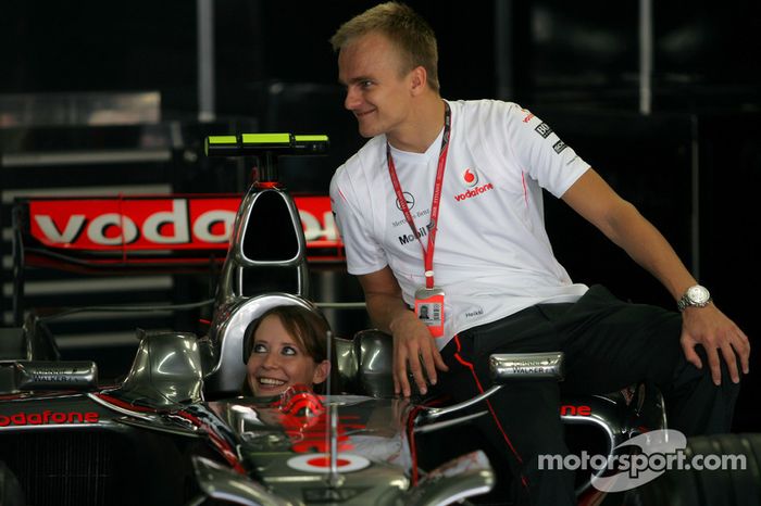 Heikki Kovalainen, McLaren Mercedes y Catherine Hyde, novia de Heikki Kovalainen