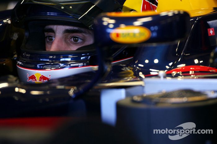 Buemi como reserva da Red Bull