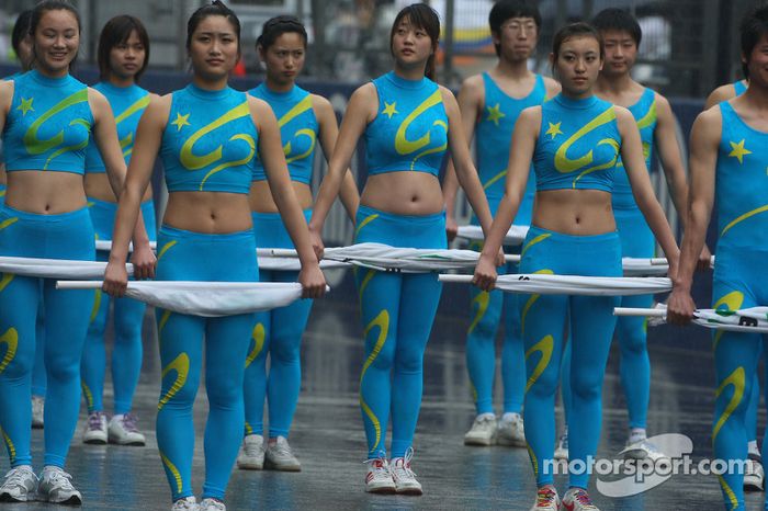 Artistas en la parrilla, chicas