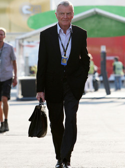 Max Mosley, FIA Président