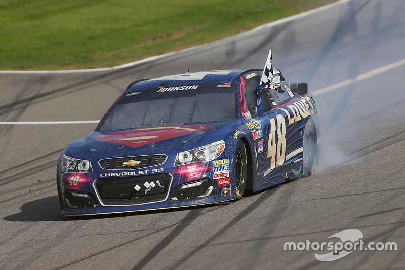 #6: Lowe's Superman von Jimmie Johnson, Hendrick Motorsports