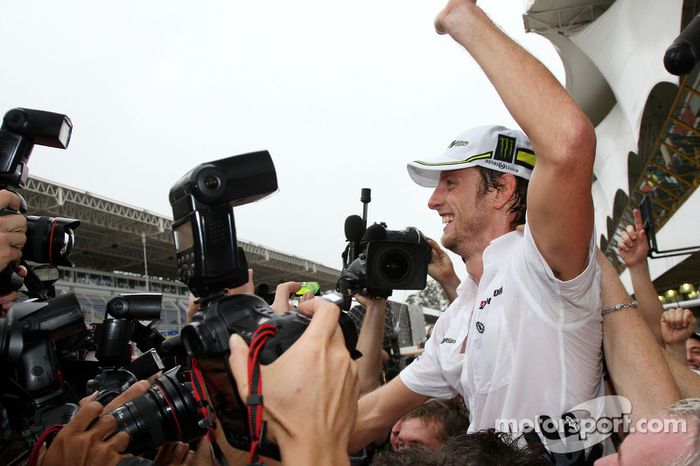 Jenson Button, BrawnGP celebra el campeonato con el equipo BrawnGP