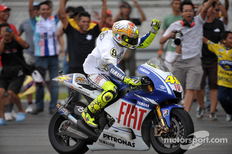 Campeón 2009 de MotoGP Valentino Rossi, Fiat Yamaha Team celebra