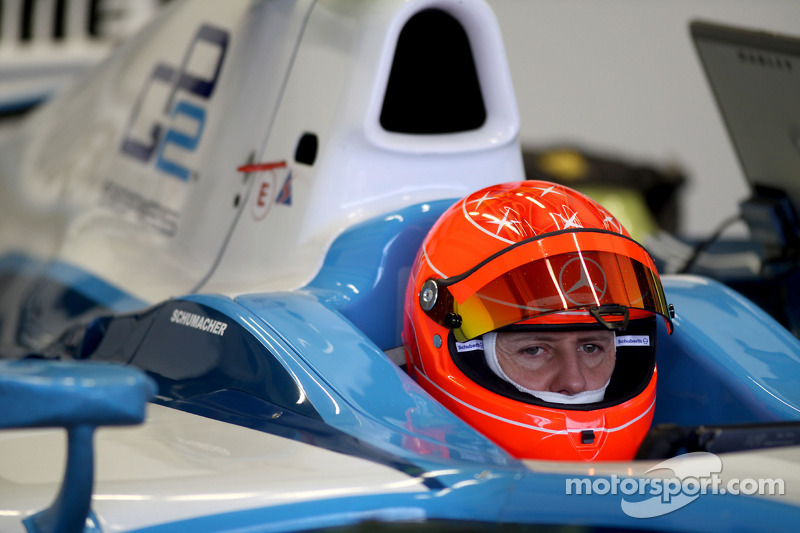 Michael Schumacher teste une GP2