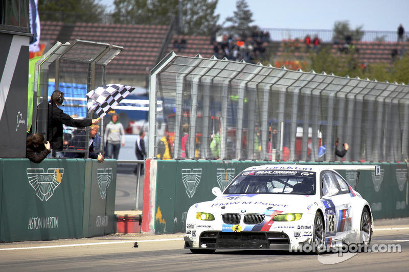 2010: Йорг Мюллер, Аугусту Фарфус, Уве Альцен, Педро Лами – BMW M3 E92
