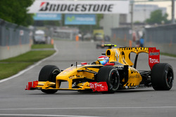 Виталий Петров, Renault F1 Team
