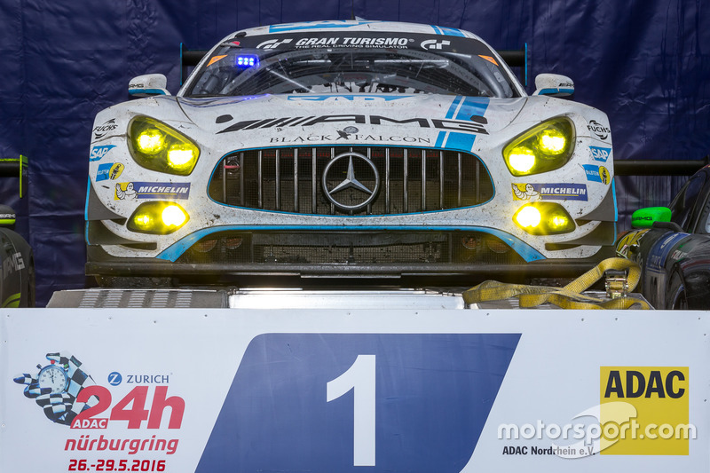 1° posto #4 AMG-Team Black Falcon, Mercedes-AMG GT3: Bernd Schneider, Maro Engel, Adam Christodoulou, Manuel Metzger