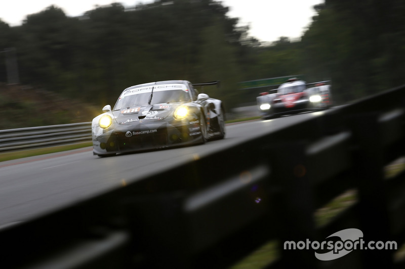 #88 Abu Dhabi Proton Competition Porsche 911 RSR: Khaled Al Qubaisi, Patrick Long, David Heinemeier Hansson