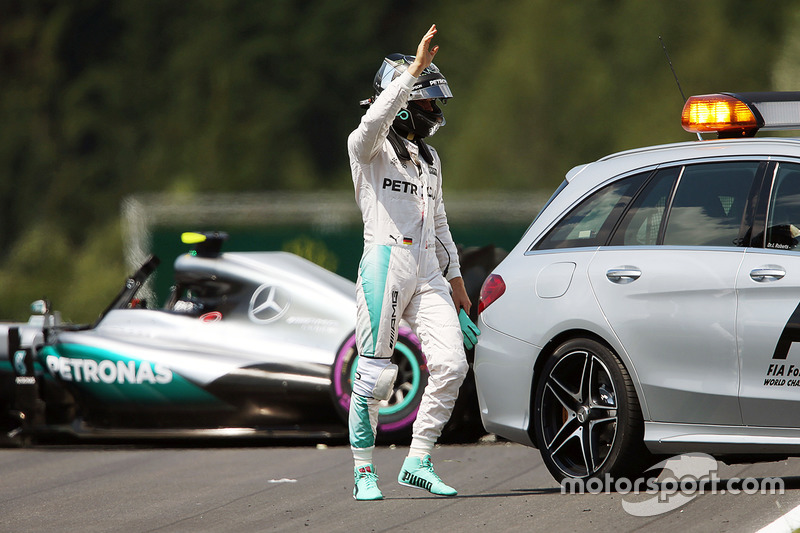 Mercedes: 37 очков